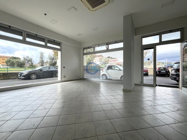 locale commerciale in affitto a Catanzaro in zona Catanzaro Lido