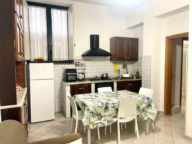 negozio in affitto a Catanzaro in zona Catanzaro Lido