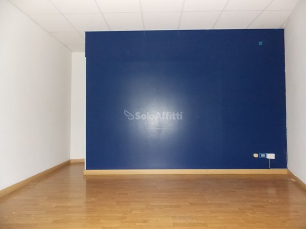 locale commerciale in affitto a Catanzaro in zona Centro Città