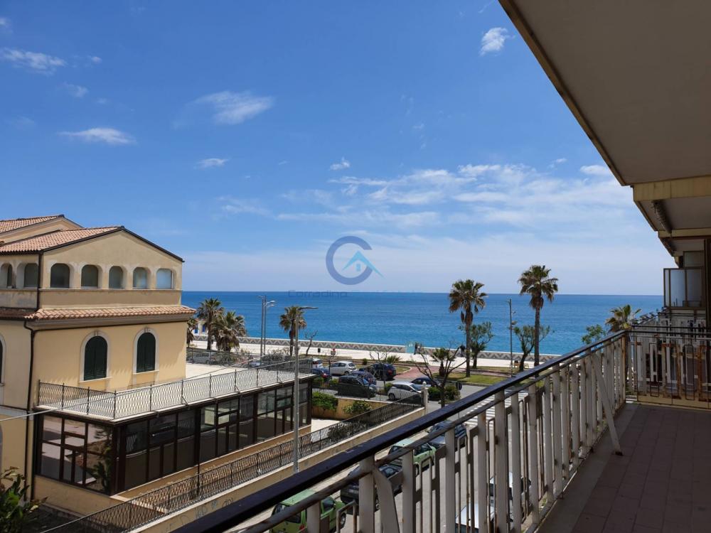 appartamento in affitto a Catanzaro in zona Catanzaro Lido