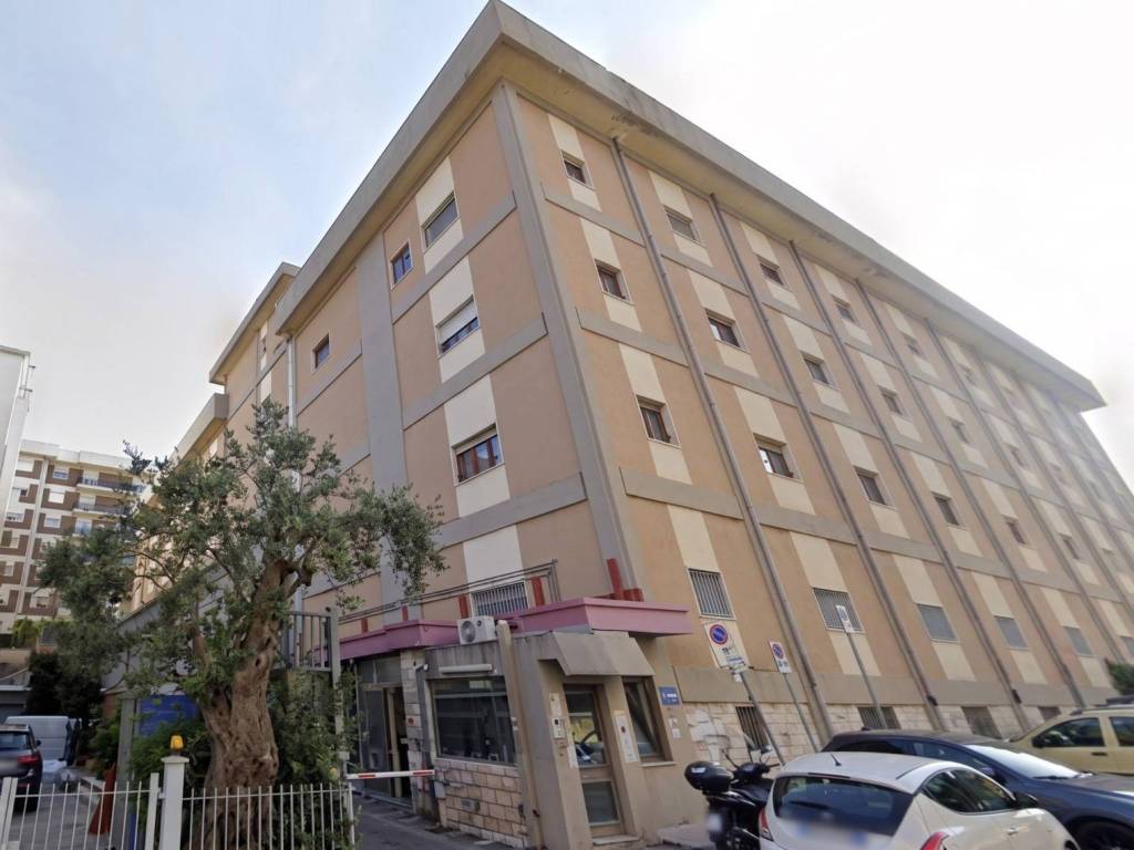 intera palazzina in affitto a Catanzaro in zona Centro Città