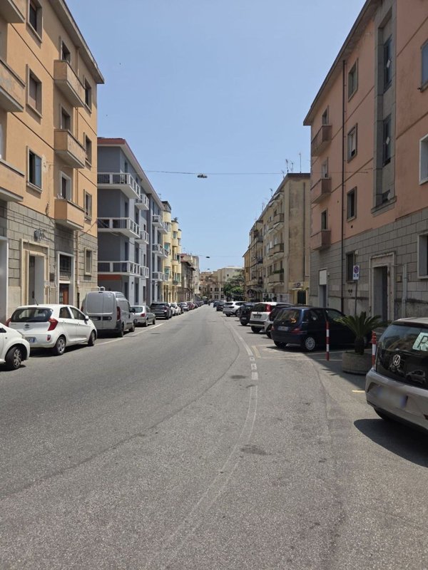 locale commerciale in affitto a Catanzaro in zona Centro Città