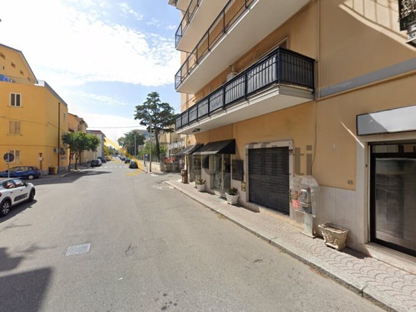 locale commerciale in affitto a Catanzaro in zona Catanzaro Lido