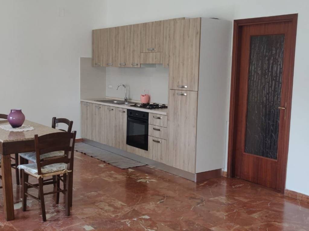 appartamento in affitto a Davoli