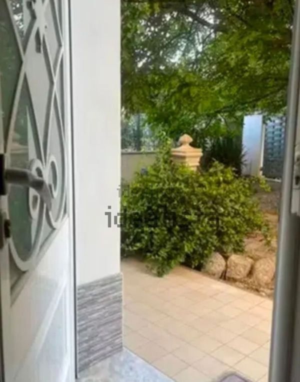 appartamento in affitto a Davoli