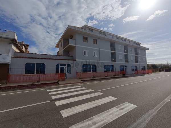 locale commerciale in affitto a Gizzeria