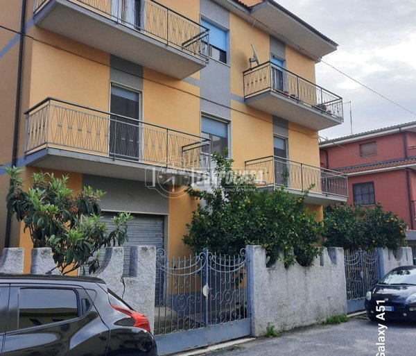 appartamento in affitto a Montauro