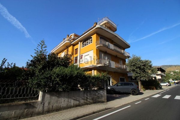 appartamento in affitto a Montepaone in zona Montepaone Lido