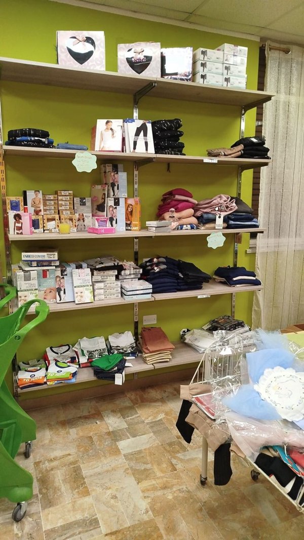 negozio in affitto a Montepaone