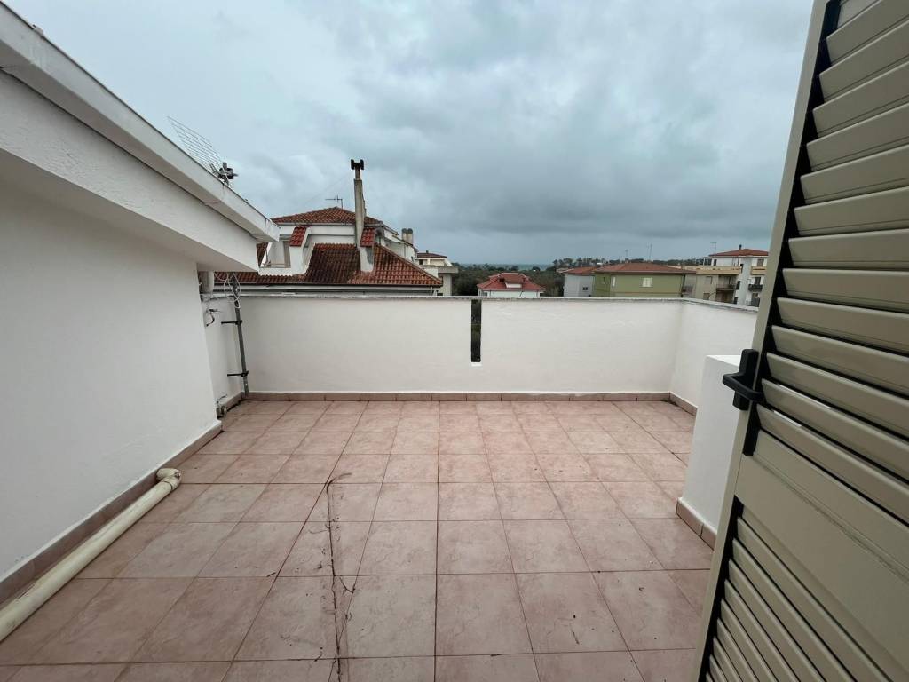 appartamento in affitto a Sant'Andrea Apostolo dello Ionio in zona Marina