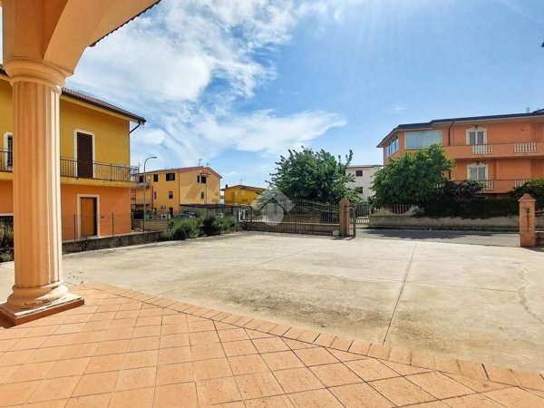trivano in affitto a Sellia Marina