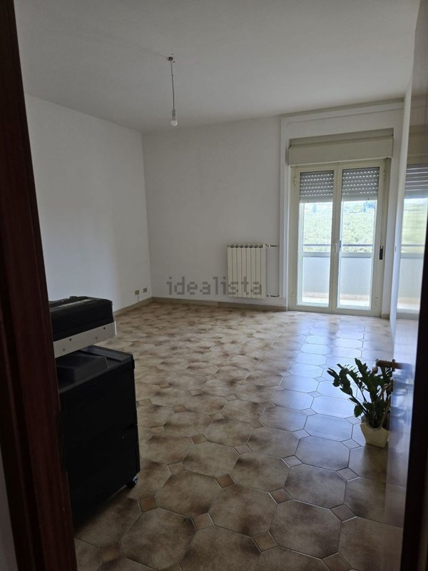 ufficio in affitto a Sellia Marina