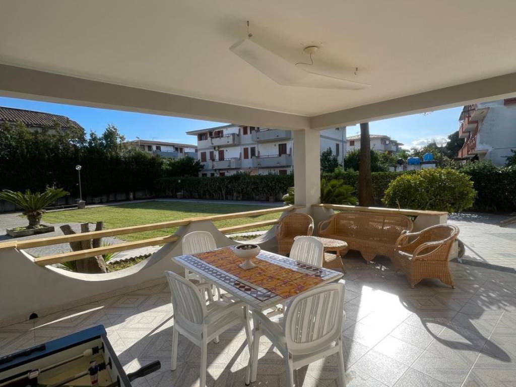 casa indipendente in affitto a Sellia Marina