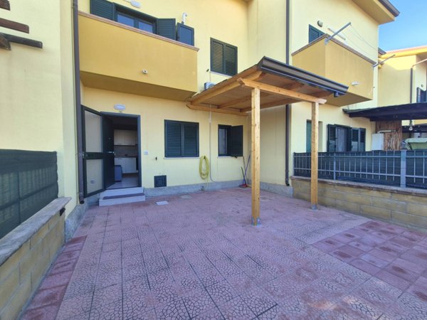 appartamento in affitto a Simeri Crichi in zona Simeri