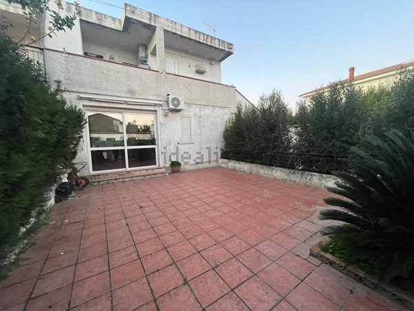 appartamento in affitto a Simeri Crichi in zona Simeri Mare