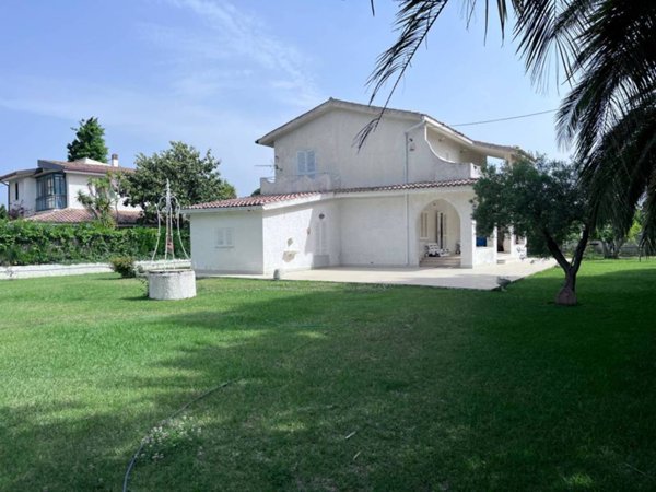 casa indipendente in affitto a Simeri Crichi in zona Simeri Mare
