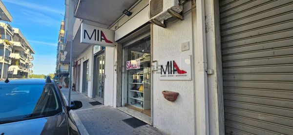 negozio in affitto a Soverato