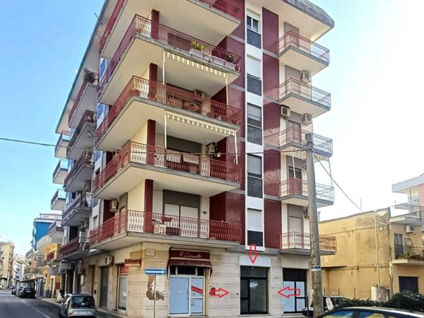 negozio in affitto a Soverato