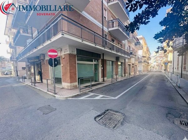 negozio in affitto a Soverato