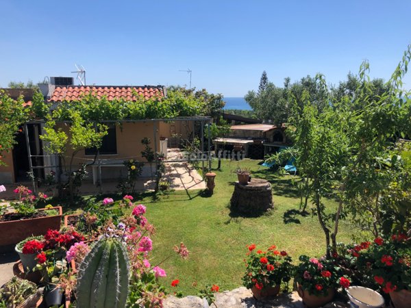 appartamento in affitto a Squillace in zona Squillace Lido