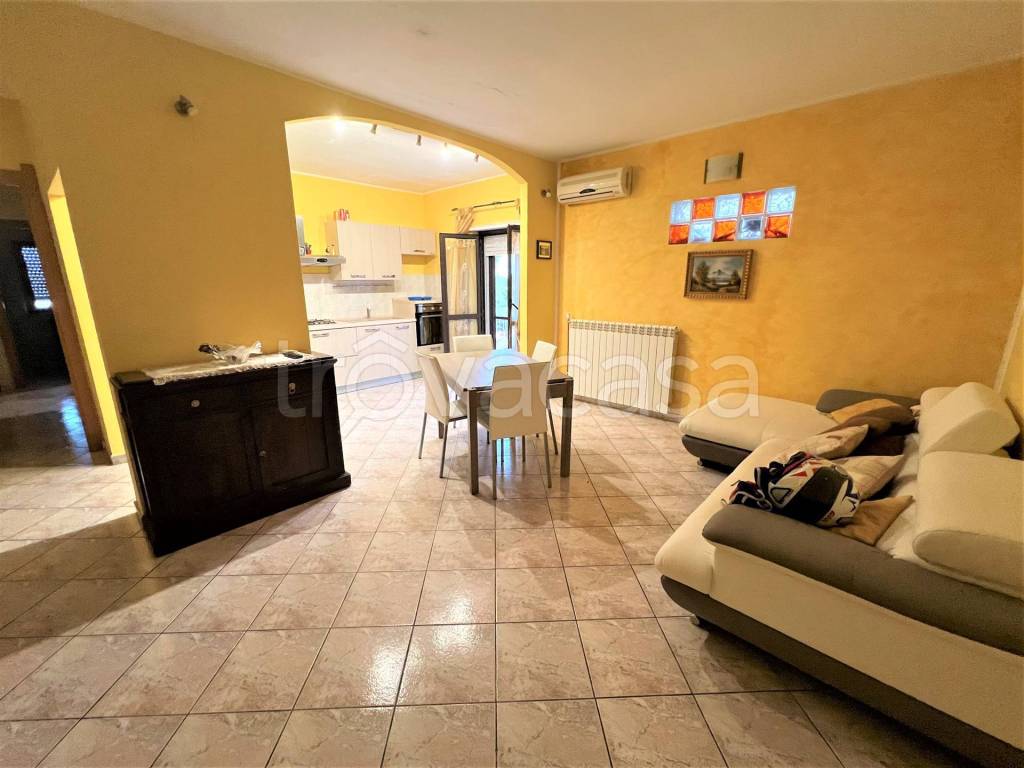 appartamento in affitto a Squillace in zona Squillace Lido