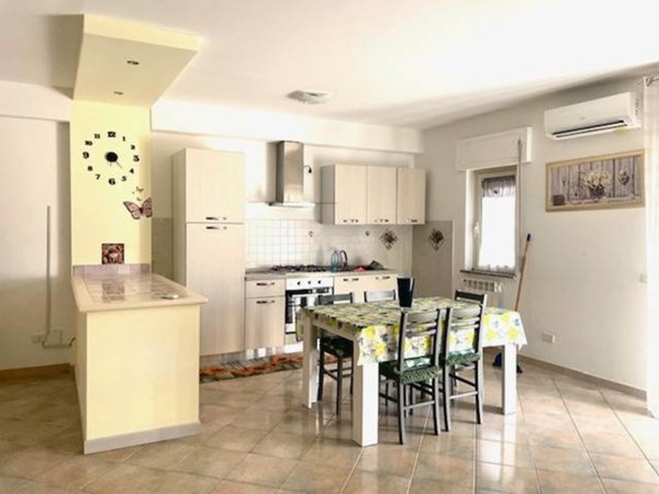 appartamento in affitto a Squillace in zona Squillace Lido