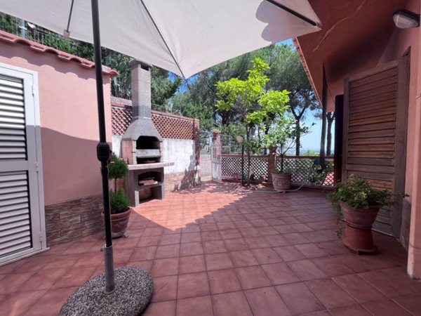 appartamento in affitto a Stalettì in zona Copanello