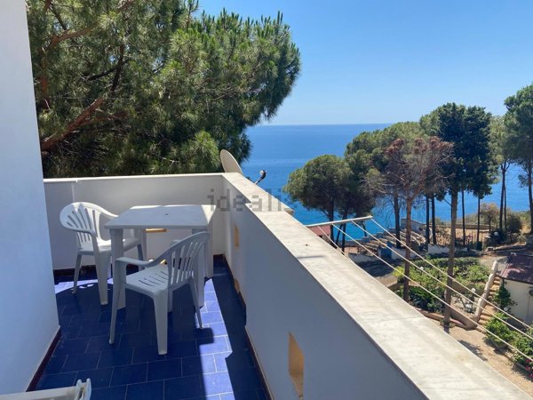 appartamento in affitto a Stalettì in zona Copanello