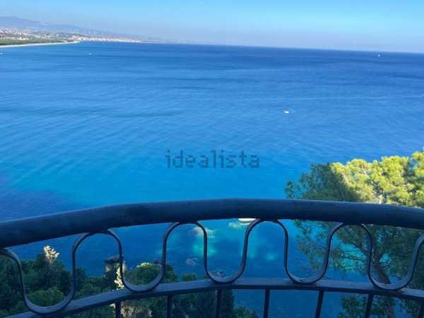 appartamento in affitto a Stalettì in zona Copanello