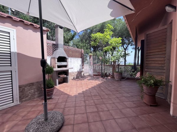 appartamento in affitto a Stalettì in zona Copanello