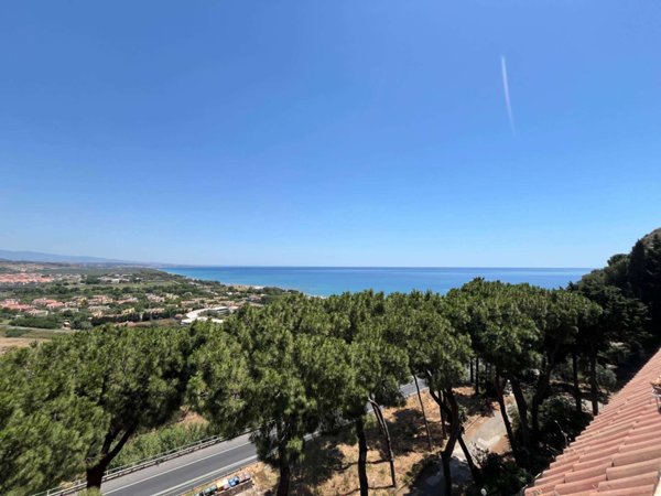 appartamento in affitto a Stalettì in zona Copanello
