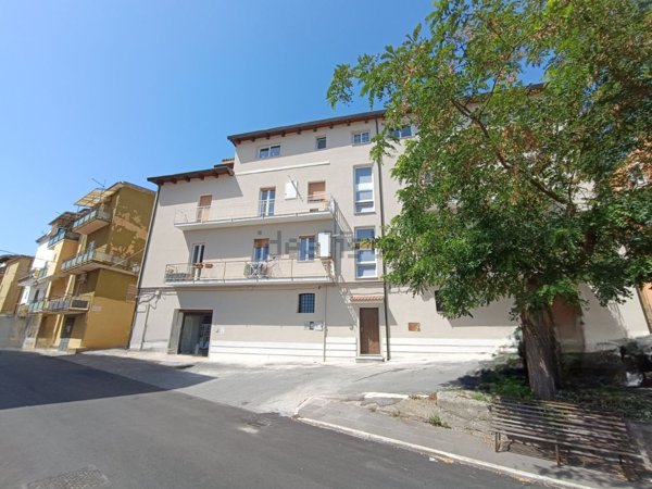 appartamento in affitto a Lamezia Terme in zona Sambiase