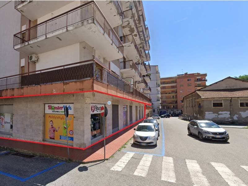trivano in affitto a Lamezia Terme in zona Nicastro