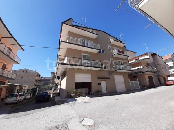 locale commerciale in affitto a Lamezia Terme in zona Sambiase