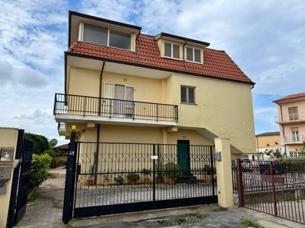 appartamento in affitto a Lamezia Terme in zona Sant'Eufemia Lamezia