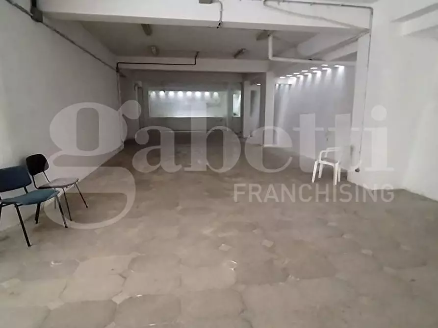 locale di sgombero in affitto a Lamezia Terme