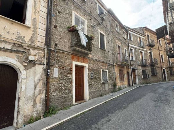 appartamento in affitto a Lamezia Terme in zona Sambiase