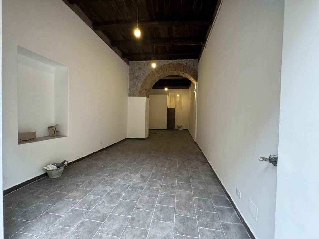 locale commerciale in affitto a Lamezia Terme in zona Sambiase
