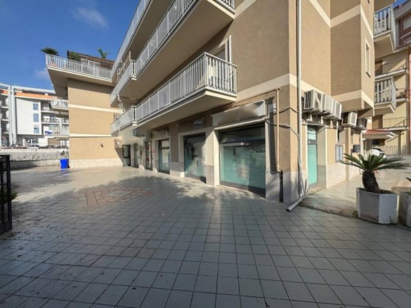 quadrivano in affitto a Lamezia Terme in zona Sambiase