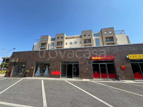 negozio in affitto a Lamezia Terme
