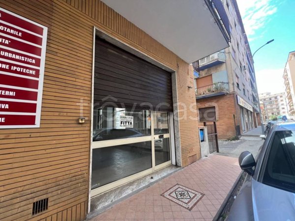 negozio in affitto a Lamezia Terme