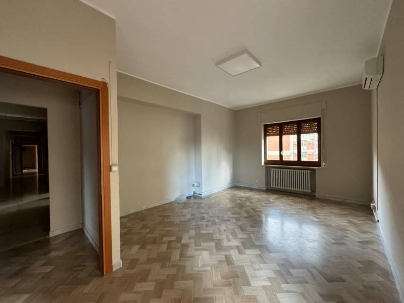 appartamento in affitto a Lamezia Terme in zona Sambiase