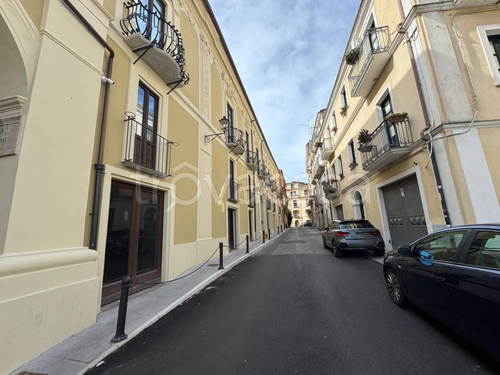 negozio in affitto a Lamezia Terme