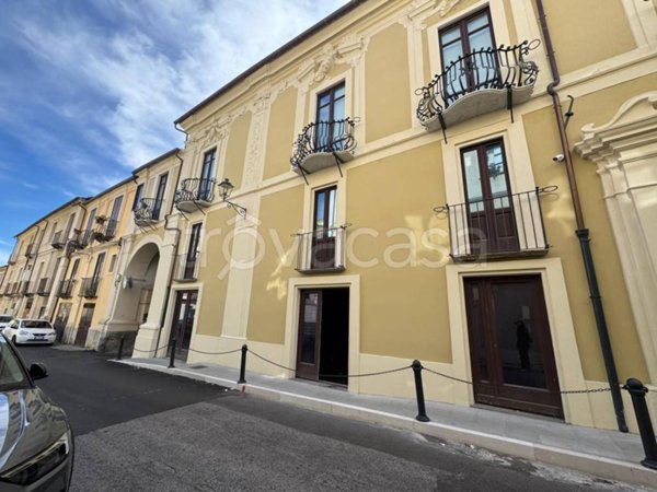 negozio in affitto a Lamezia Terme