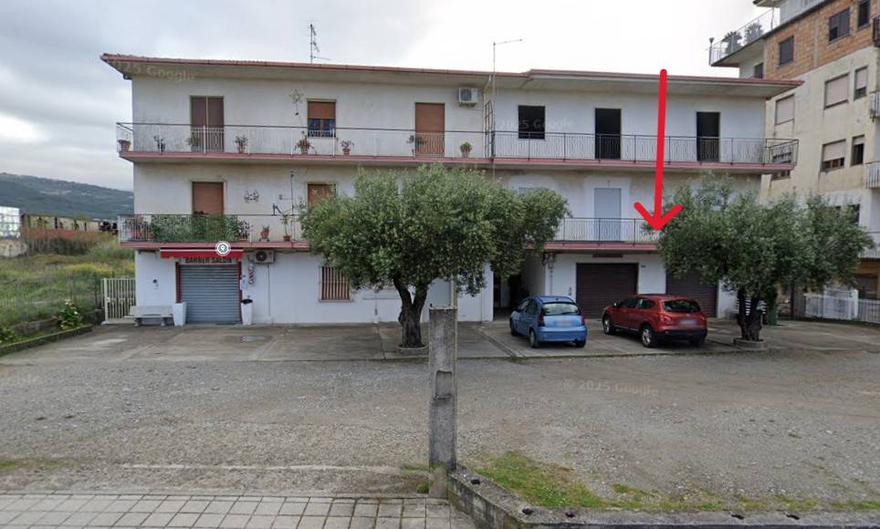 negozio in affitto a Lamezia Terme in zona Sambiase