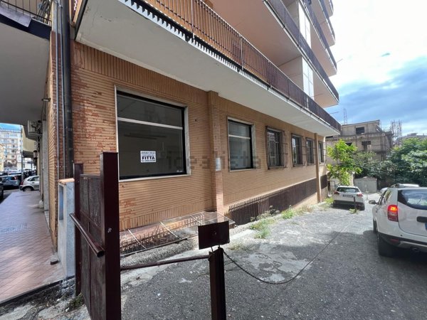 locale commerciale in affitto a Lamezia Terme
