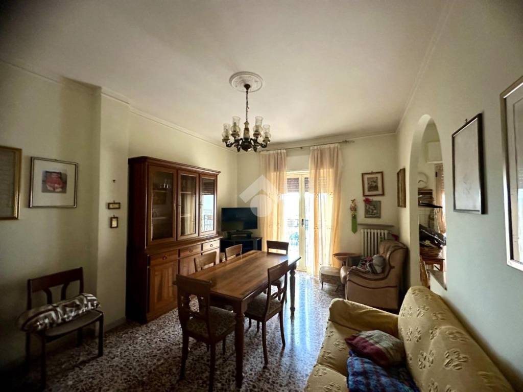 appartamento in affitto a Lamezia Terme in zona Nicastro