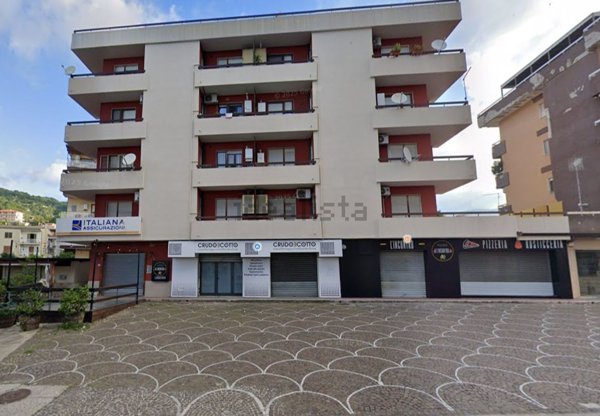 locale commerciale in affitto a Lamezia Terme
