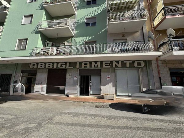 negozio in affitto a Lamezia Terme in zona Nicastro