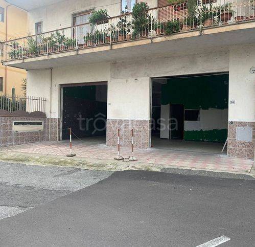 negozio in affitto a Lamezia Terme